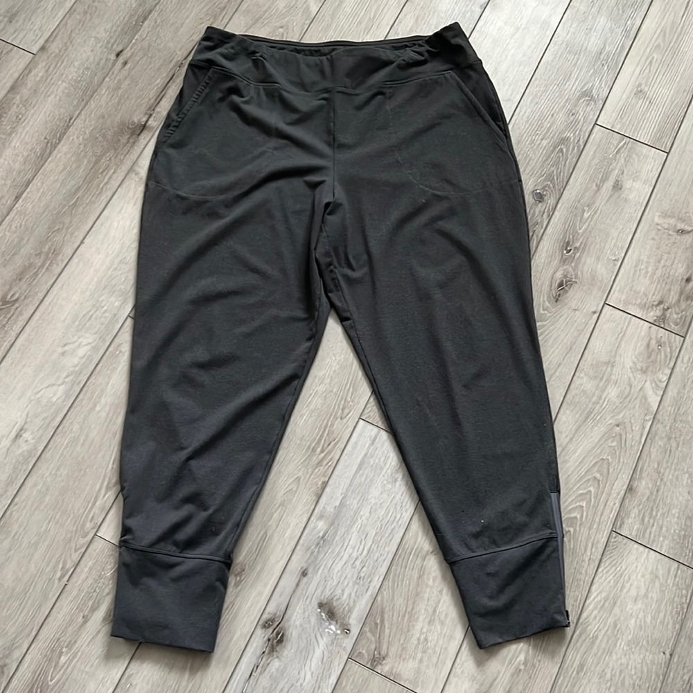 DSG Joggers (Women's)